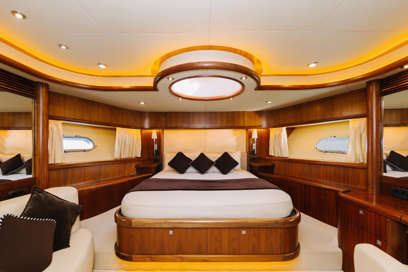 82 ft Sunseeker Why Not, photo 5