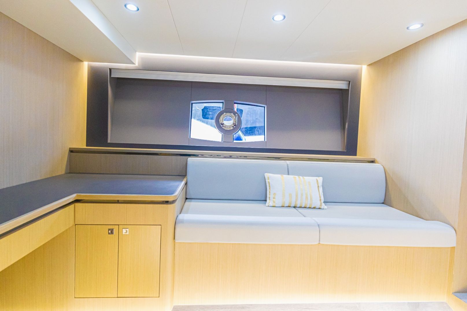 52 ft Sky Walker Ebb, photo 7