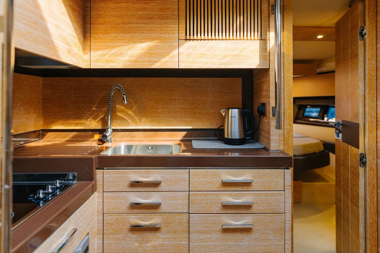 48 ft Azimut No Regrets, photo 6