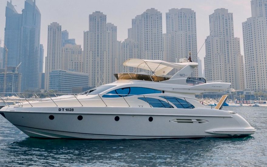 Azimut Monica