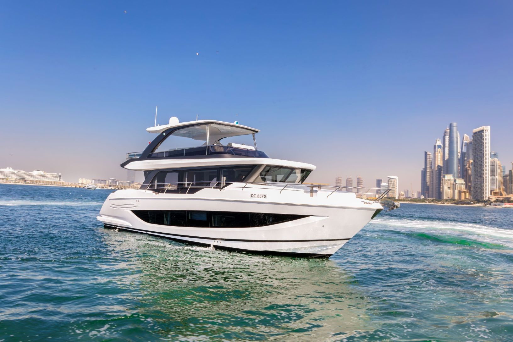 63 ft Sky Walker Amie X63 Sport, photo 15