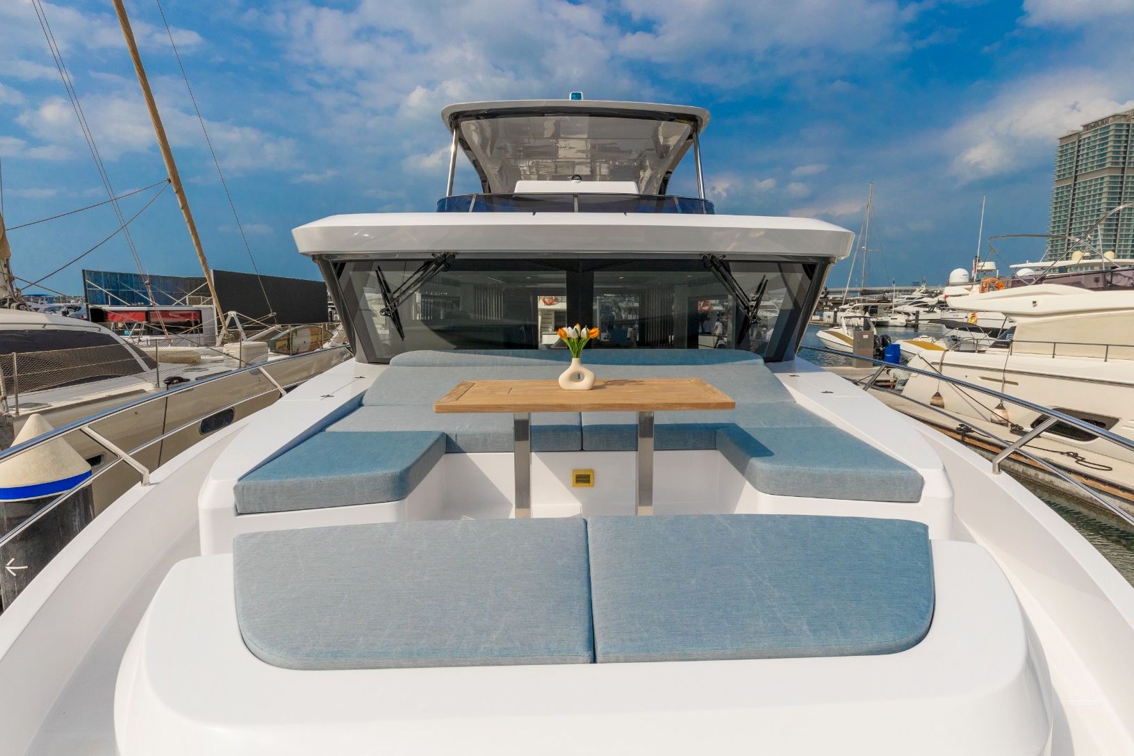 63 ft Sky Walker Amie X63 Sport, photo 6