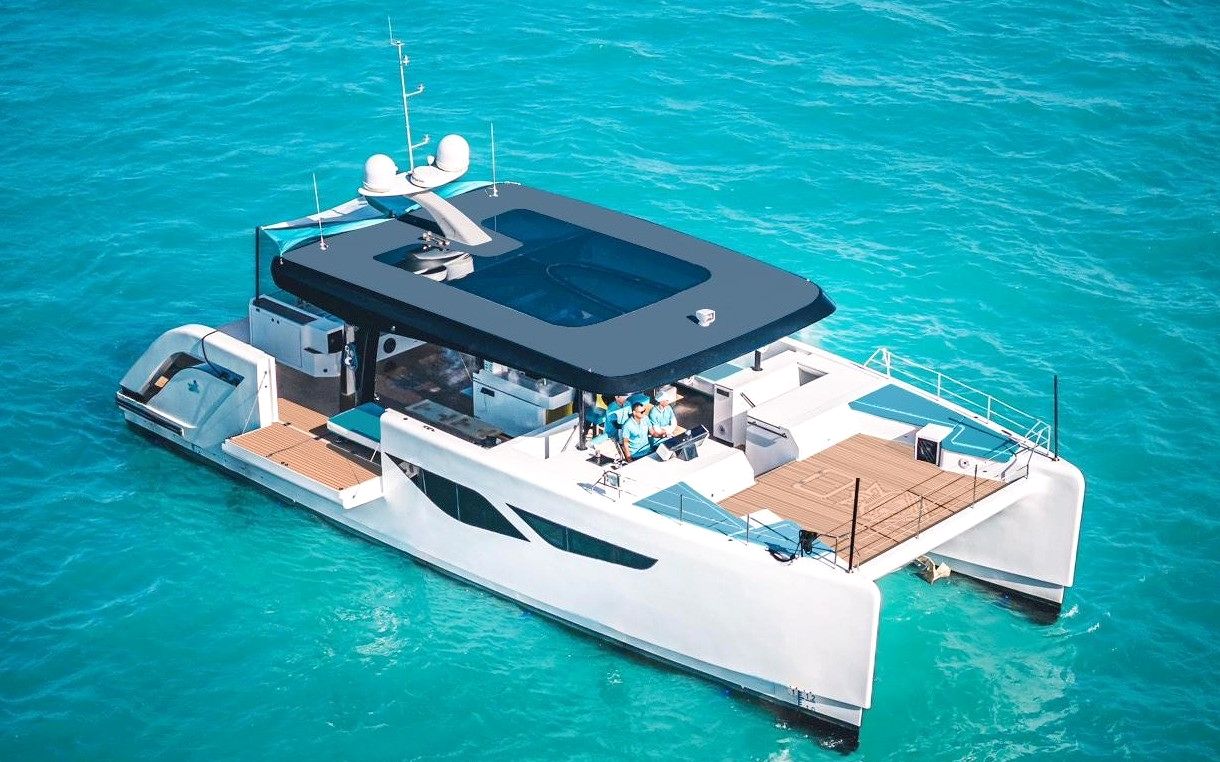 Catamaran Ozone