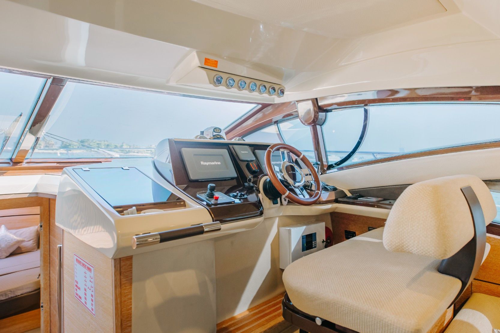 48 ft Azimut No Regrets, photo 4